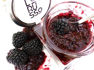 80% fruit Organic Blackberry Jam Featured Image