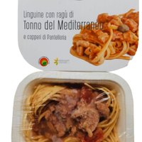Linguine with tuna sauce of the Mediterranean and capers from Pantelleria Featured Image