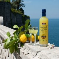 Limoncello, Liquore di limoni IGP di Sorrento Featured Image