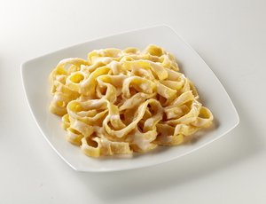 Fettuccine alfredo Featured Image