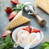 Plant-Based Strawberry Oat Milk Frozen Dessert Featured Image